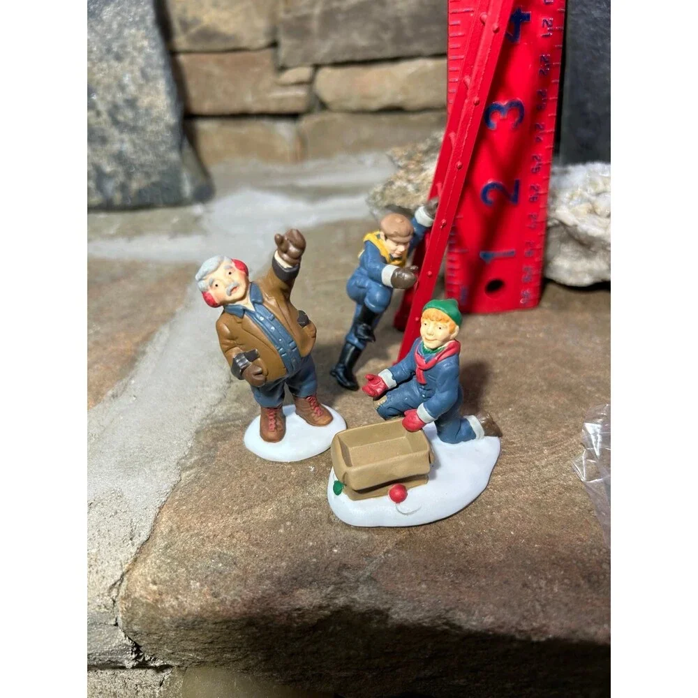 Dept 56 Town Tree Trimmers #5566-2 with box